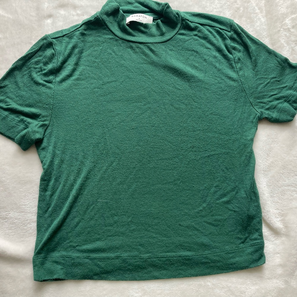Short sleeve cropped mock neck top
